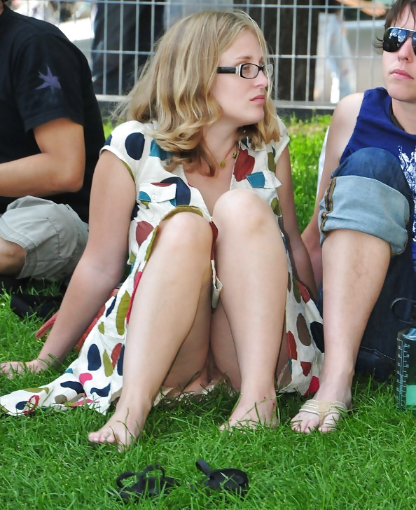 Upskirt Rec Amateur Zeigt Muschi Publicnudity Blinkt Porno Bilder Sex Fotos Xxx Bilder