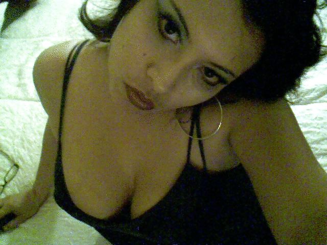 Latin milf with amazing lips #15238892