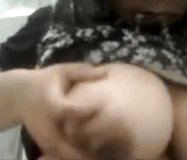 Webcam on arab hijab grl! she is paki niqab with jilbab #14412878