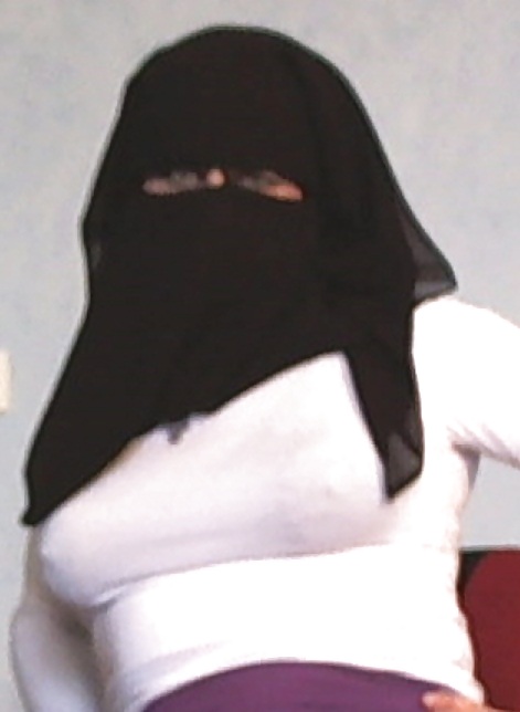Leila niqab 8
 #12553533