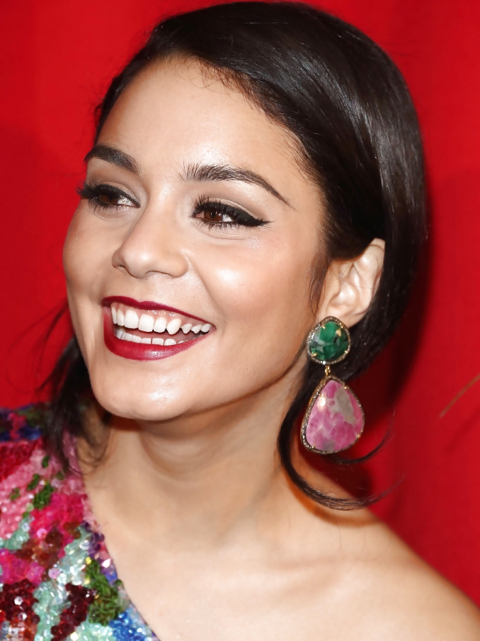 Vanessa Hudgens Mega Collection 2 #7335200