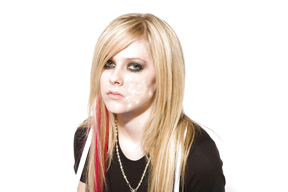 Avril Lavigne fakes #6447028