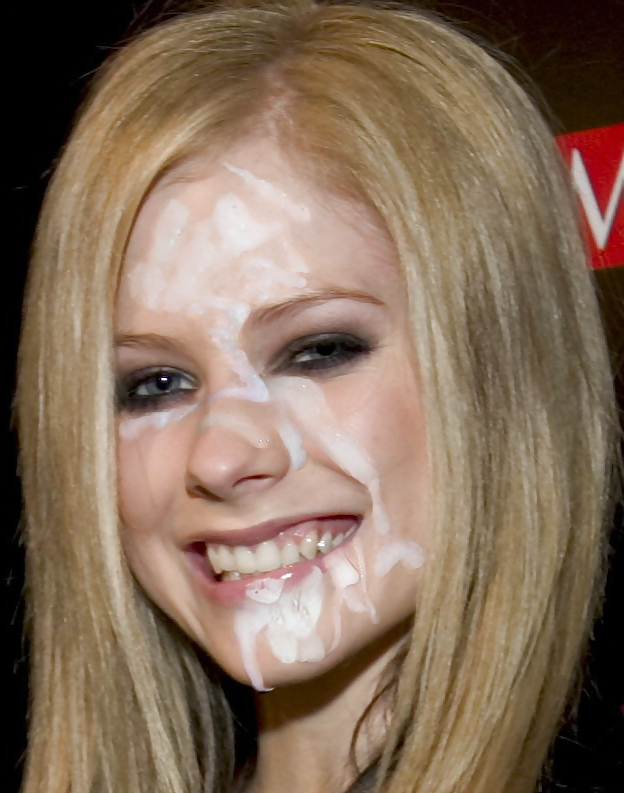 Avril Lavigne fakes #6447980