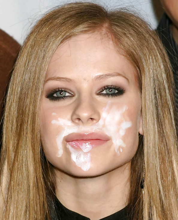 Avril Lavigne fakes
 #6447995