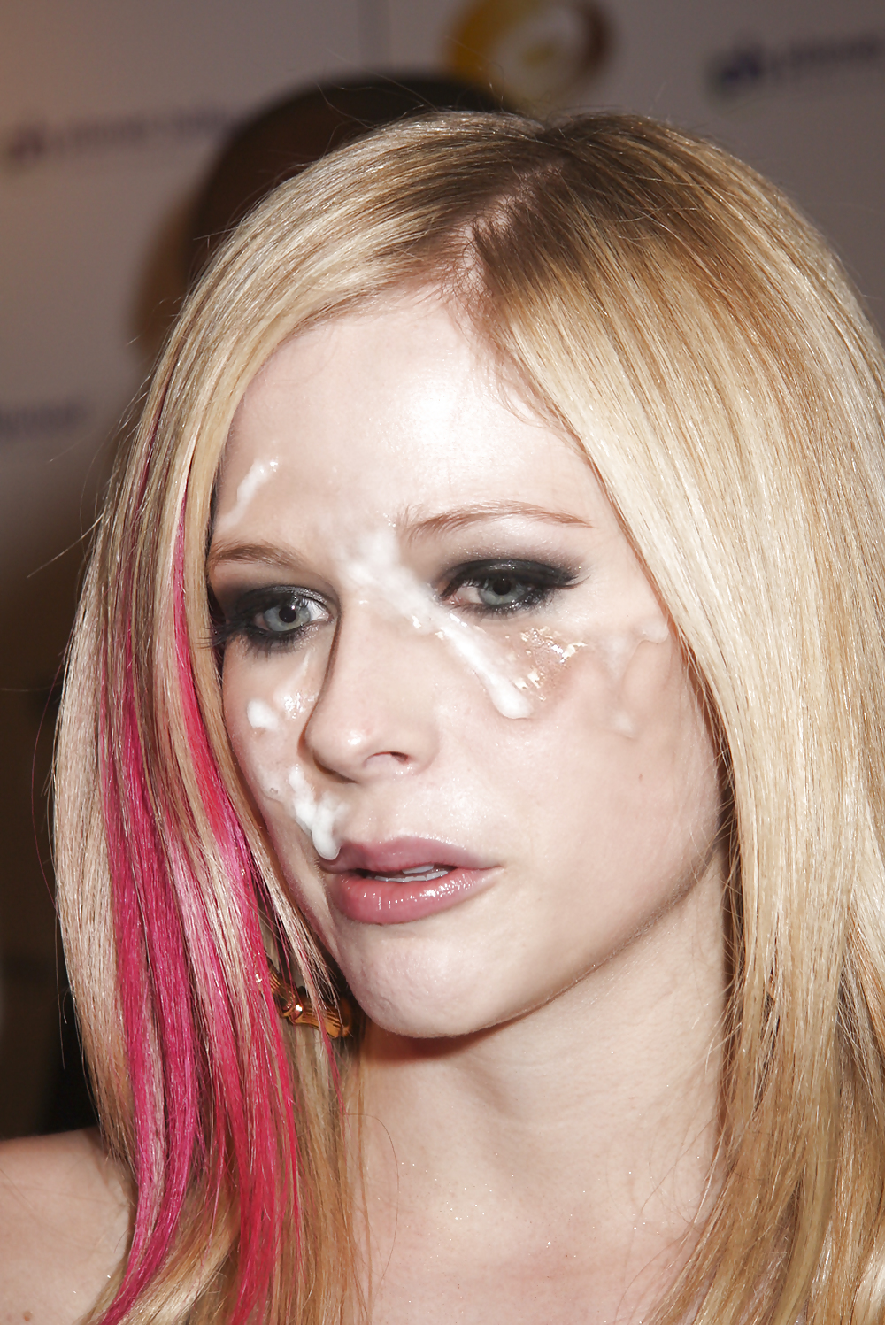 Avril Lavigne fakes
 #6448046