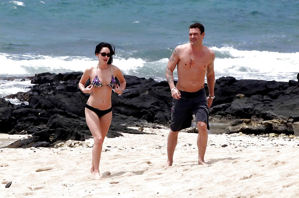 Megan Fox bikini on a Hawaii beach #5280128