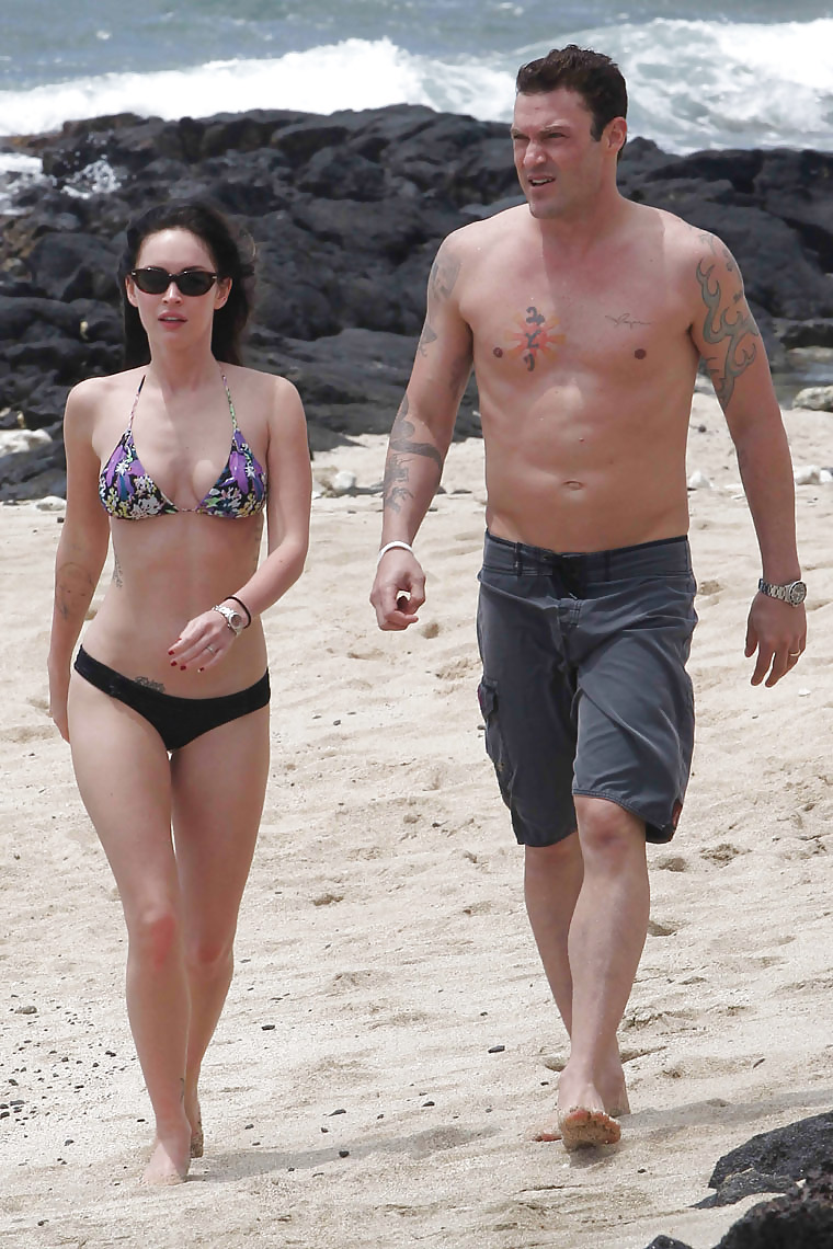 Megan Fox bikini on a Hawaii beach #5280566