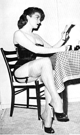 Retro beauties in B&W #4027972