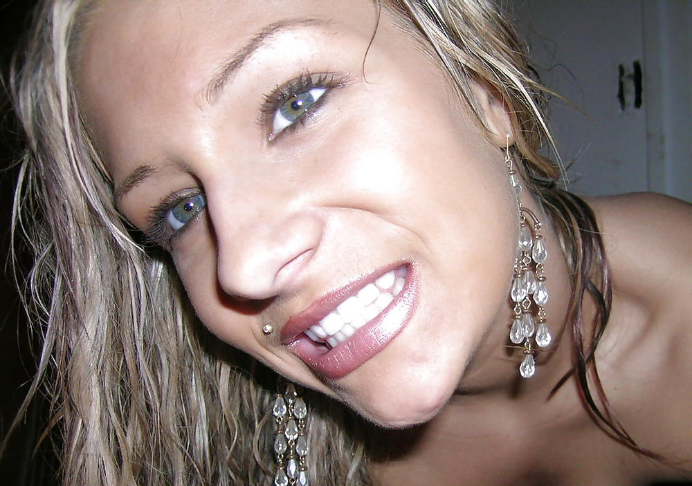 Sweet young girl #3710186