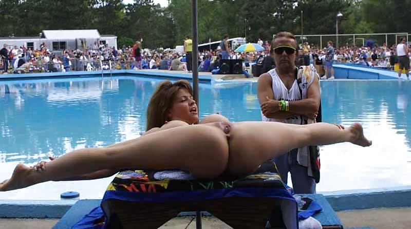 Legs spread #4520260