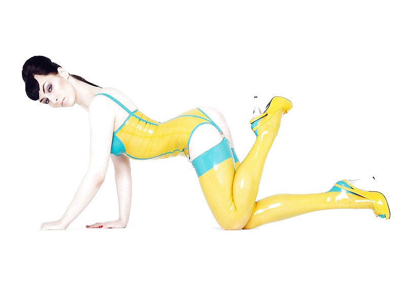 Girls In Letex,By Blondlover. #3638707