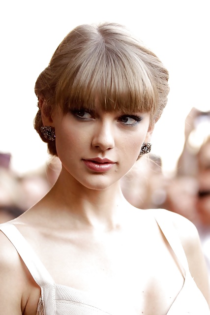 Labios calientes de Taylor Swift
 #14637139