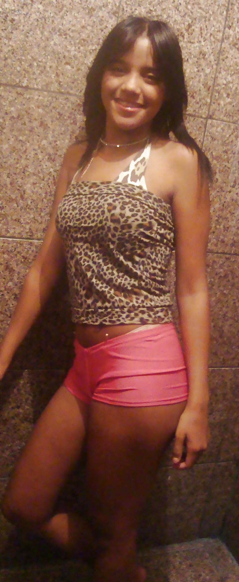 AMIGAS #14100377