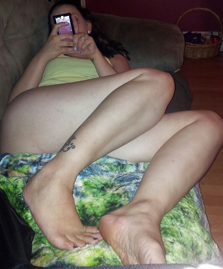 My wifes sexy ass and feet  #21124396
