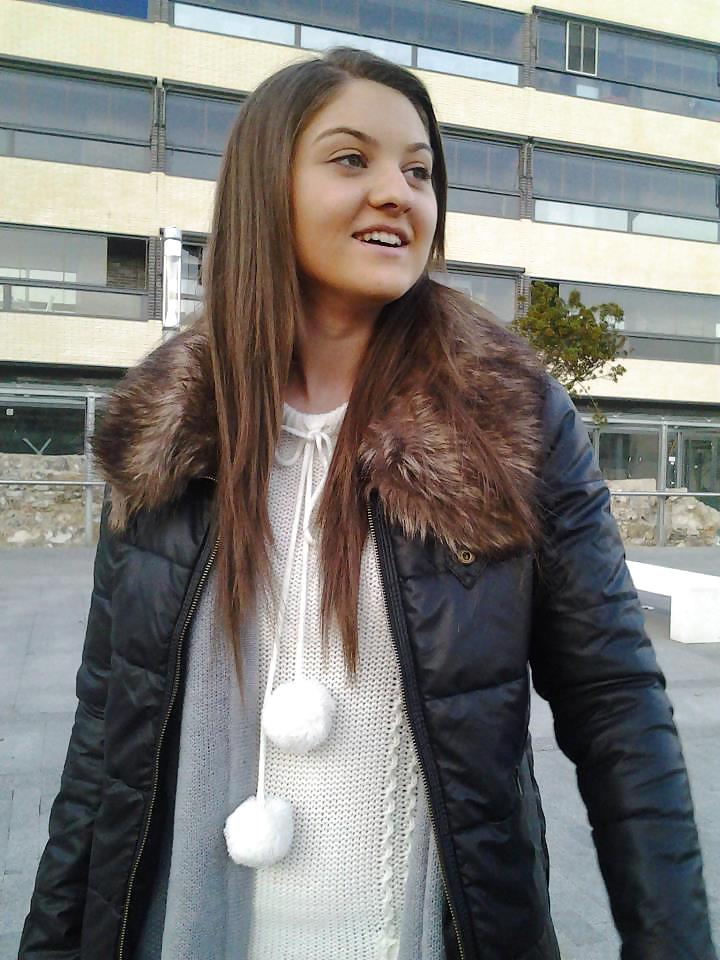 Crina ro
 #22700001