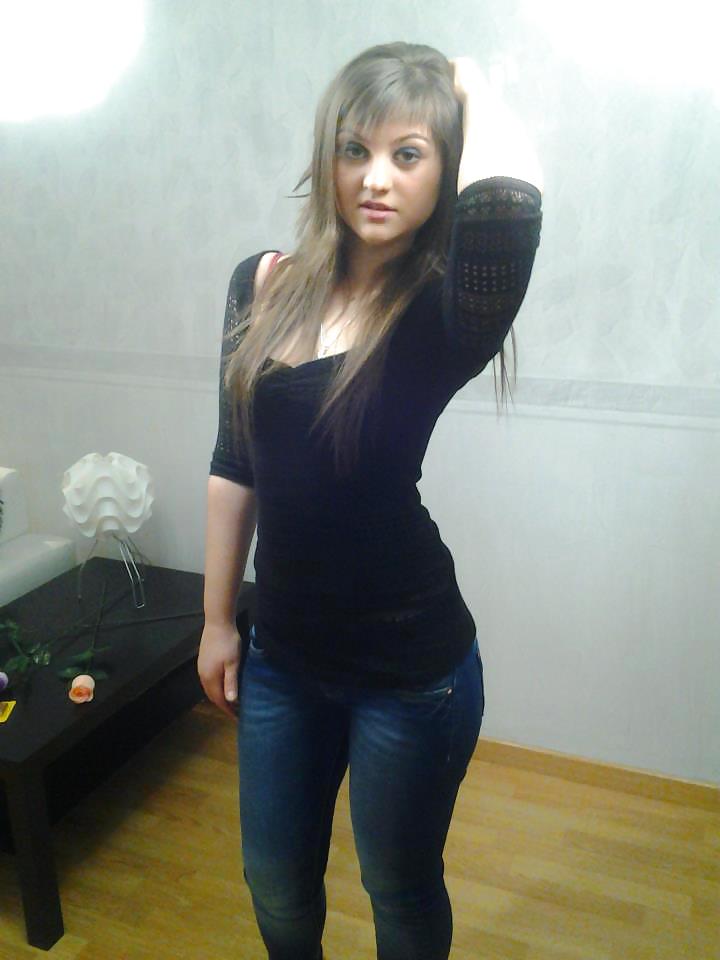Crina ro
 #22700023