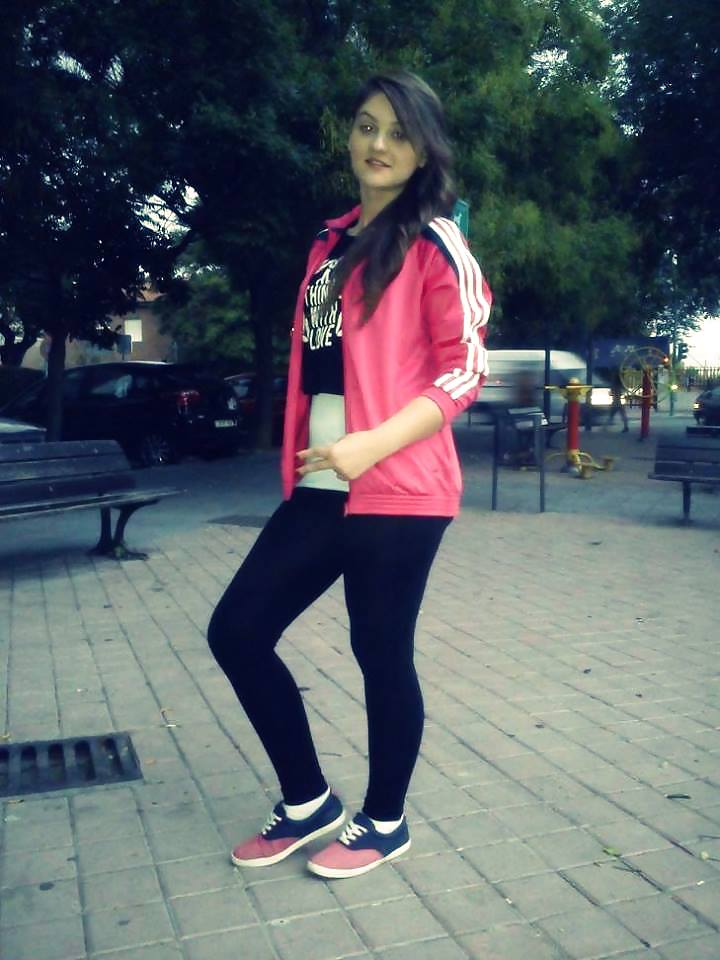 Crina ro
 #22700055