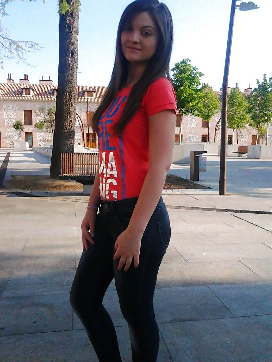 Crina   ro #22700078