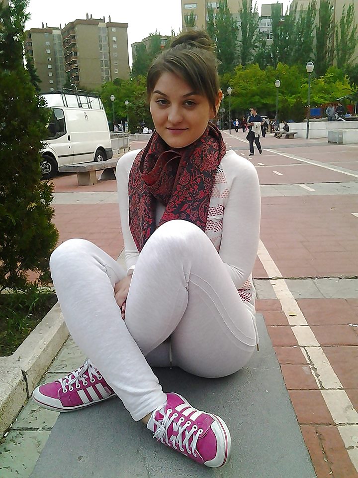 Crina ro
 #22700083