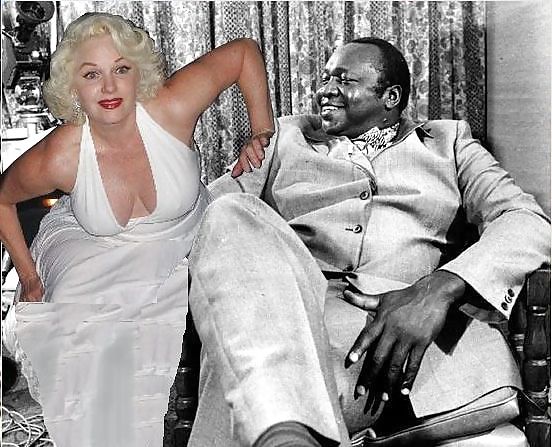 Marilyn Zwischen Verschiedenen Rassen. #6266791