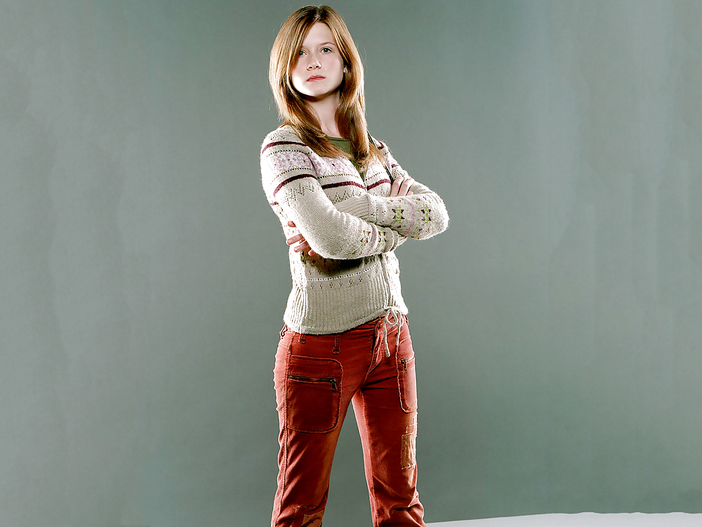 Bonnie Wright #17721603