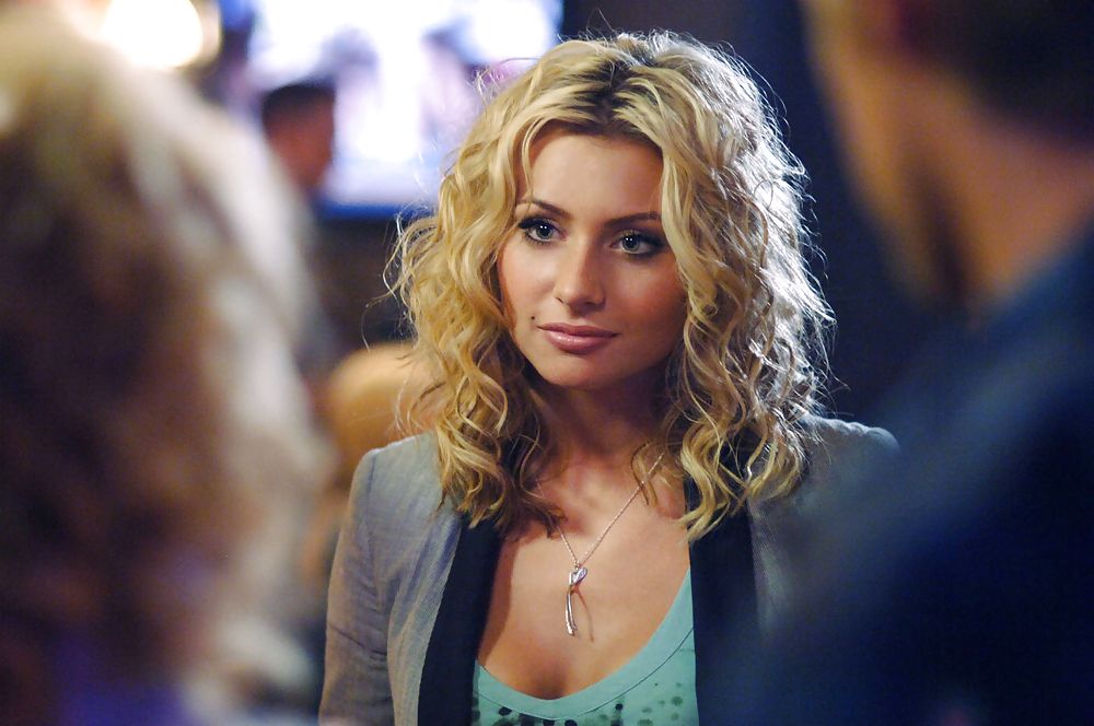 Alyson Michalka
 #18328014