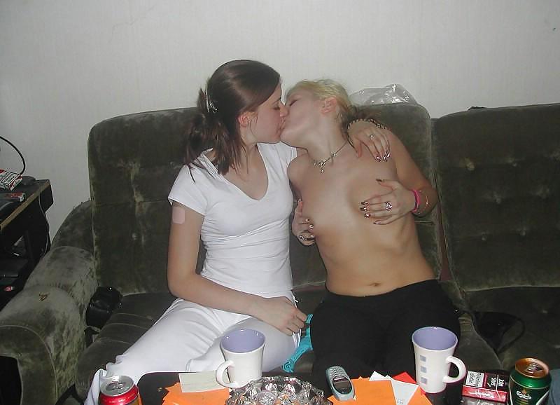 Amateur Lesbians Pt 1 #3097213