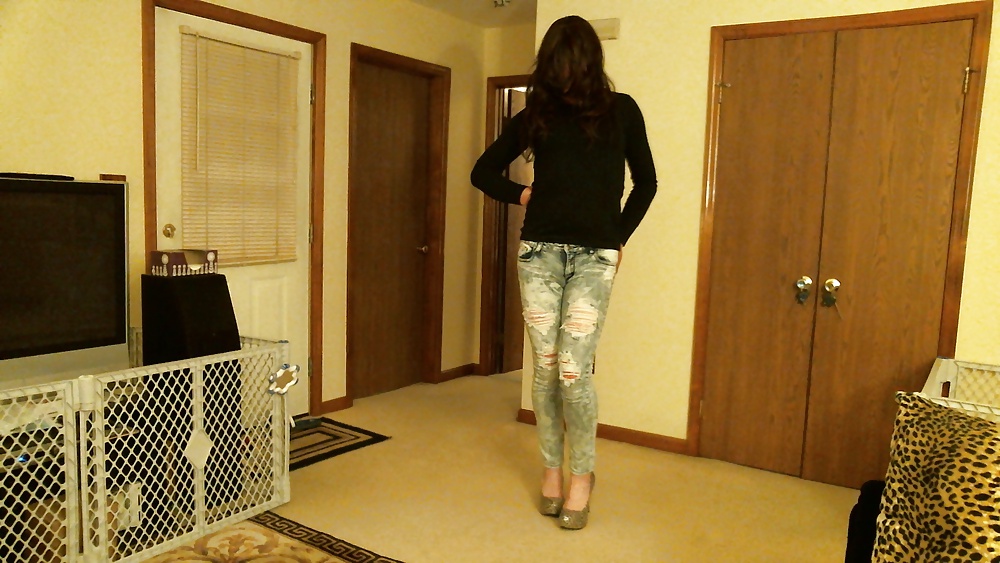 Pantalones de piel
 #18672049