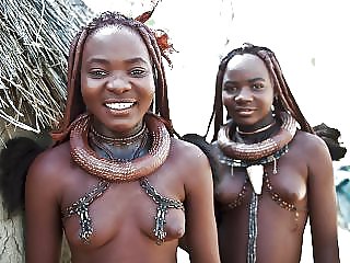 Einige Afrikanische Stammes Mädchen #19880402
