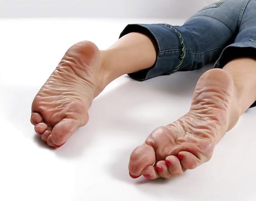 Foot #4504572