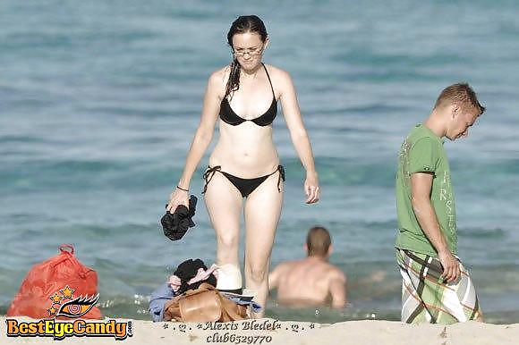 Alexis Bledel In Einem Bikini. (123) #13006364