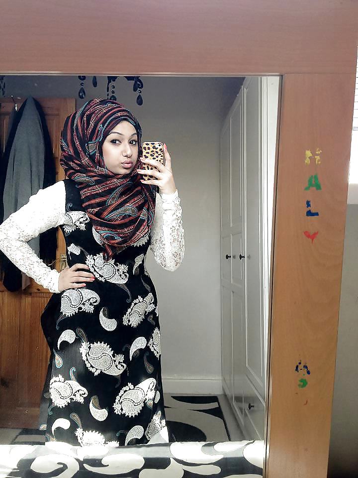 Samia Ali Hijabi #15220758