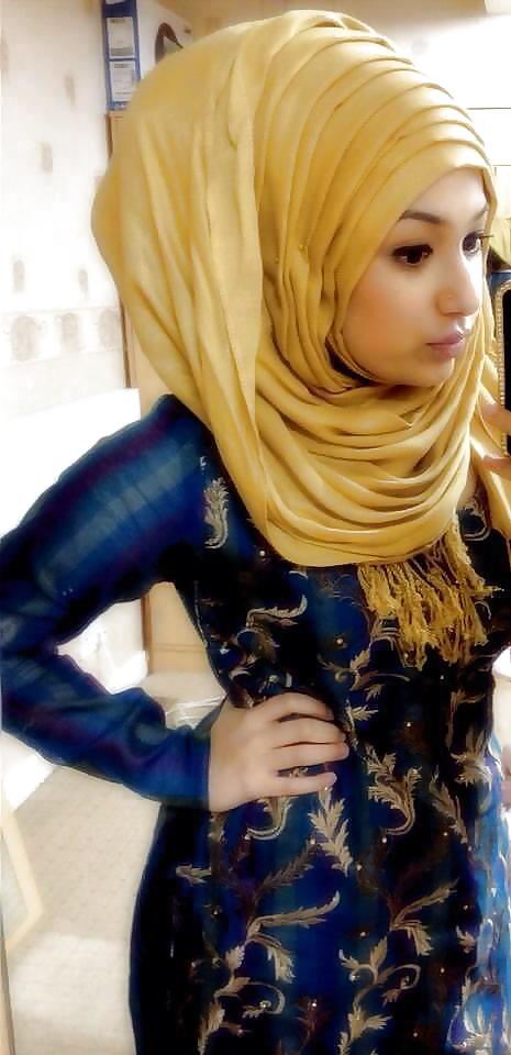 Samia Ali Hijabi #15220766