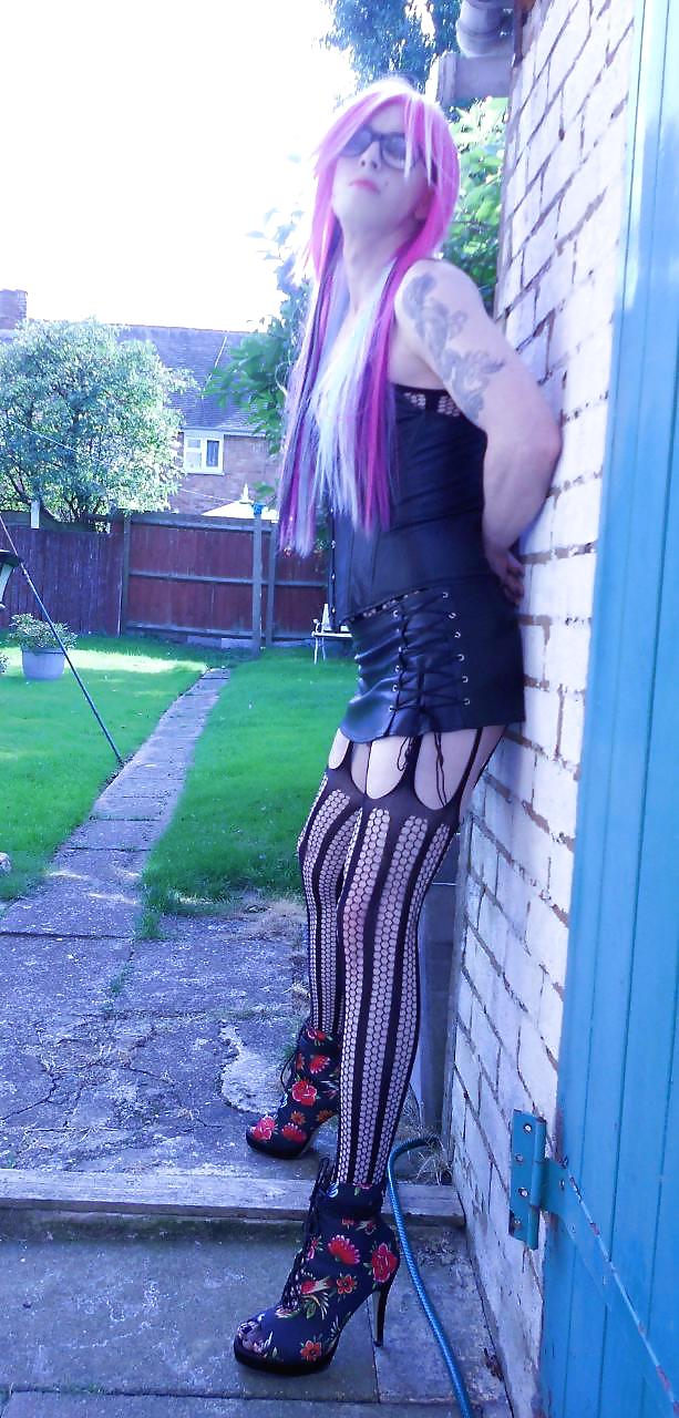 Tranny kitty emo goth rock chick pics 2 ( outdoors ) prt 2
 #14950764