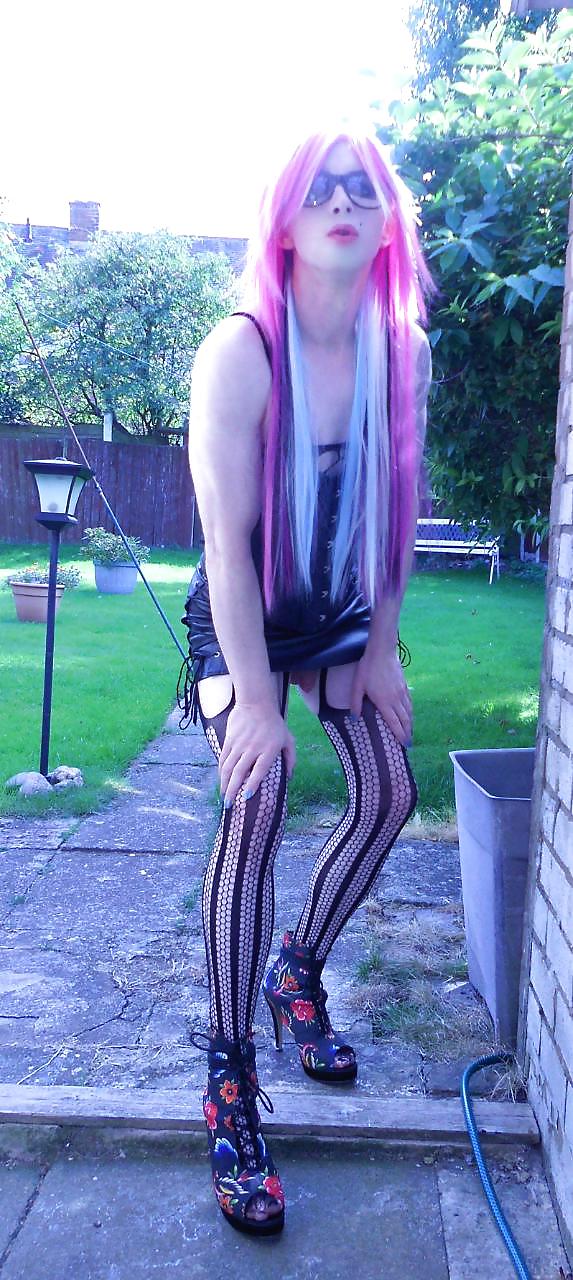 Tranny kitty emo goth rock chick pics 2 ( outdoors ) prt 2
 #14950807