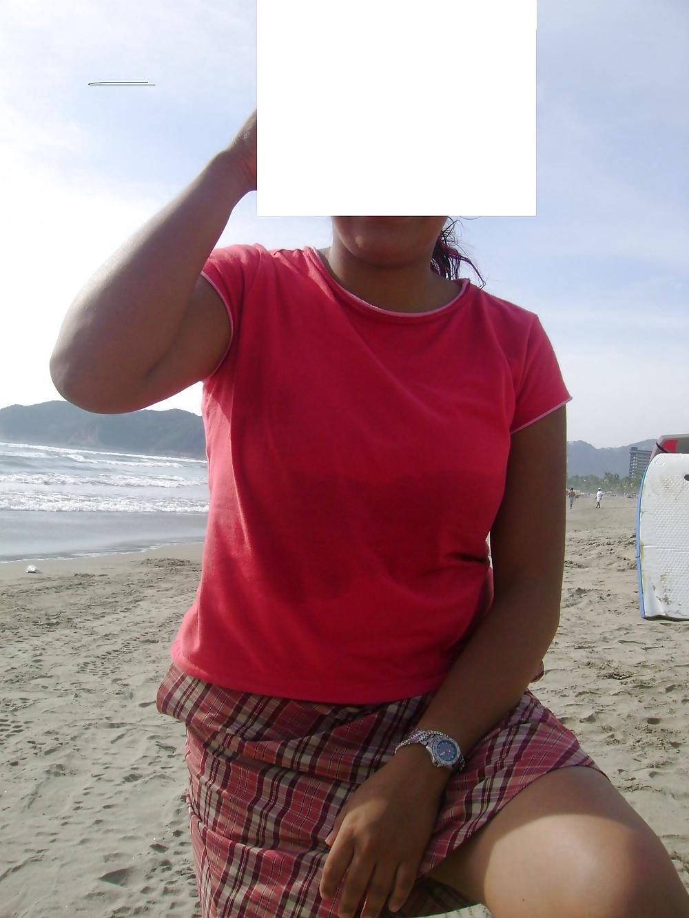 裸のメキシコ人ペアの写真
 #10692463