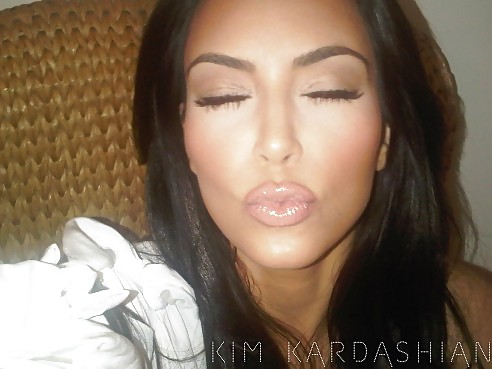 Kim Kardashian SUCKING  #7285120