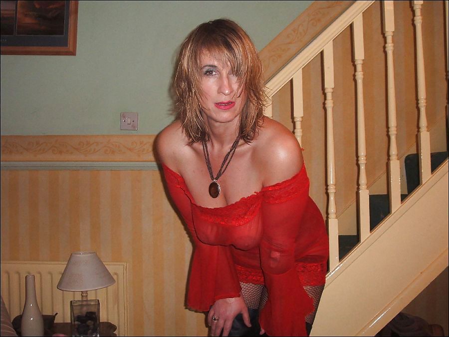 Hot Milf Posing Sexy At Home #12087168