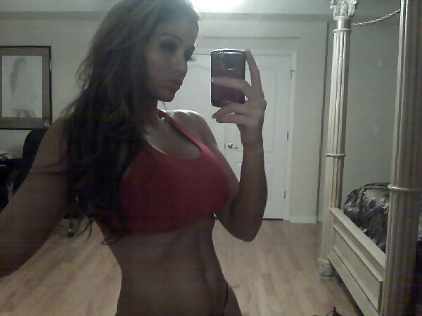 Gloria Velez Twitter Photos #4255079