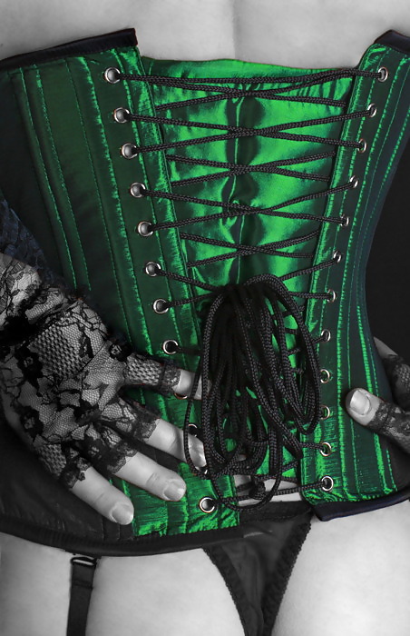 Honeybee art again..love me one day more please. #4729631