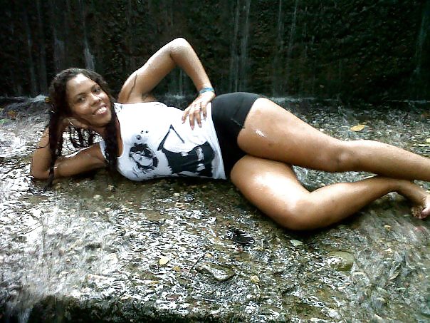 Mujer (amiguitas 45)
 #15244422