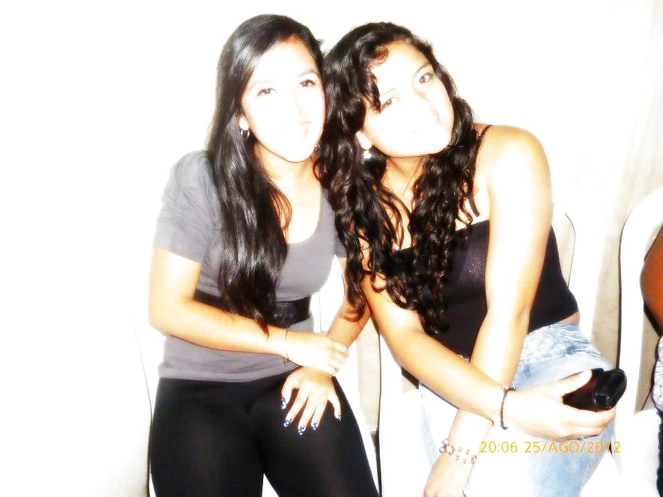 Mujer (amiguitas 45)
 #15244469