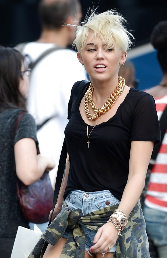 Miley cyrus mega collection 5
 #15699191