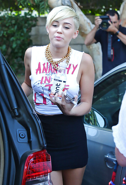 Miley cyrus mega collection 5
 #15699594