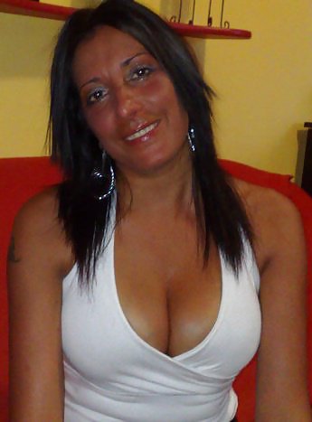 ¡¡¡Milf caliente de Italia que me follaría!!!
 #4696804