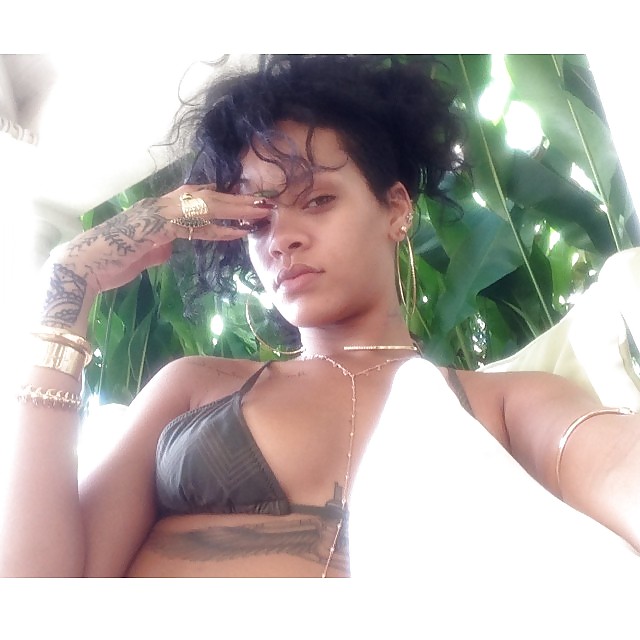 Rihanna - La Seule Et Unique Fille Sexy #17843222