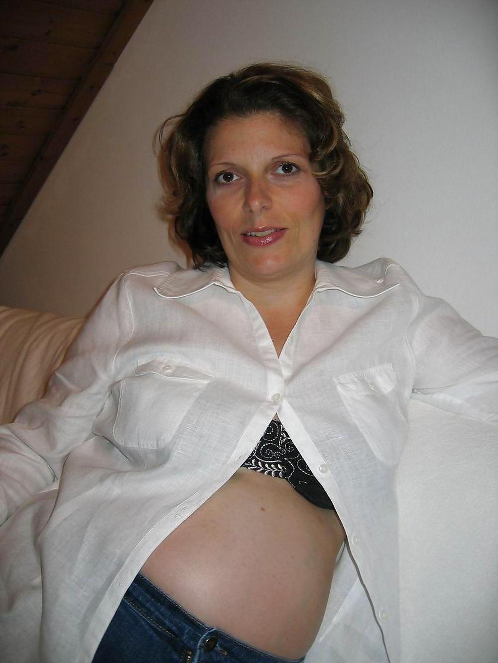 HORNY PREGNANT MOM #9649246