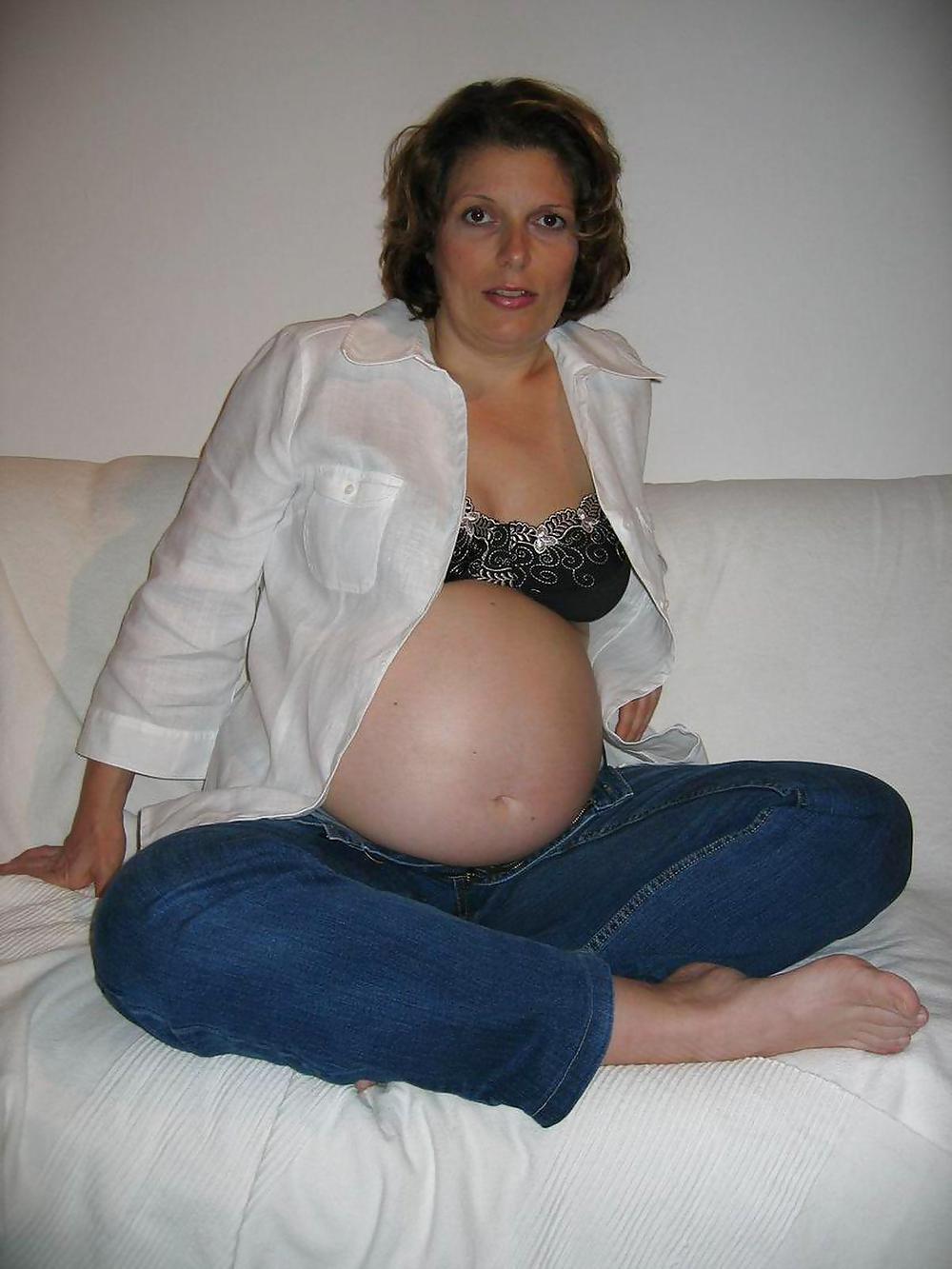 HORNY PREGNANT MOM #9649304
