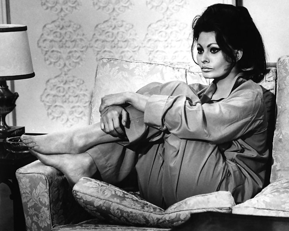 Sophia Loren Feet #15220115