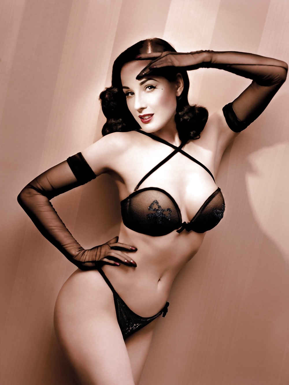 Dita von teese (hq)
 #12219173